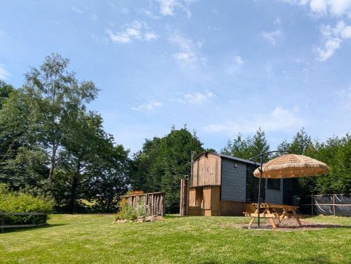 Saint-Mars-sur-la-Futaie Other | Kingfisher Shepherd's Hut