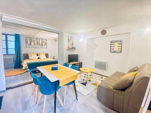 Laon Apartment | L'ESCAPADE