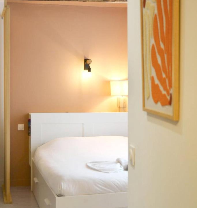 Chartres Apartment | L'imprévu