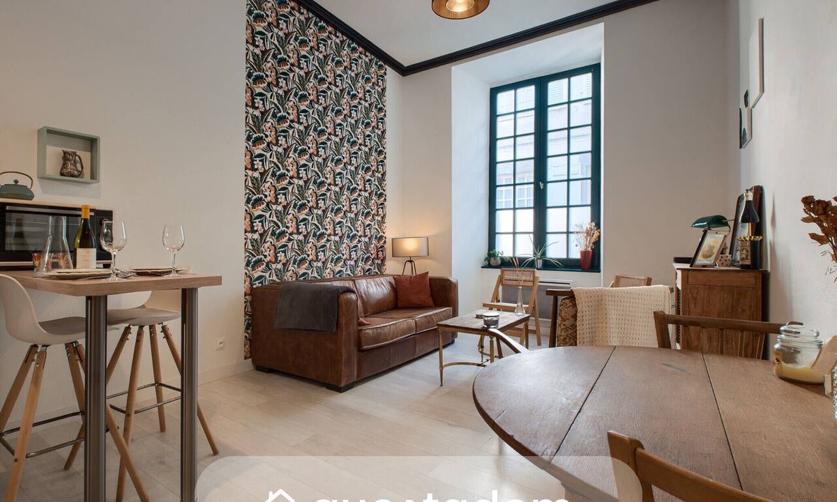 Laval Apartment | L'Instant - Wifi - Centre-ville