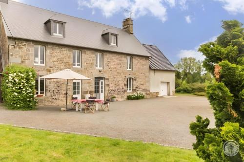 Saint-Aubin-des-Bois Bed & Breakfast | La Bourgerie