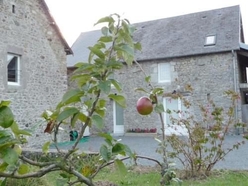 Heugueville-sur-Sienne House | La Campagne de Bas