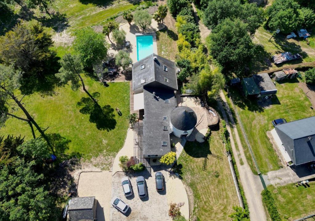 Orgeres House | La grande maison et le moulin de la chicane