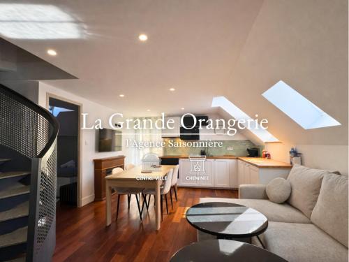 Rambouillet Apartment | La Grande Orangerie - face Château Rambouillet