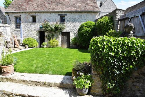 Cherence Bed & Breakfast | La grange de Chérence-Giverny