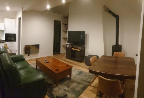 Mezieres-sur-Couesnon Apartment | La Hellandière, appartement de caractère à la campagne