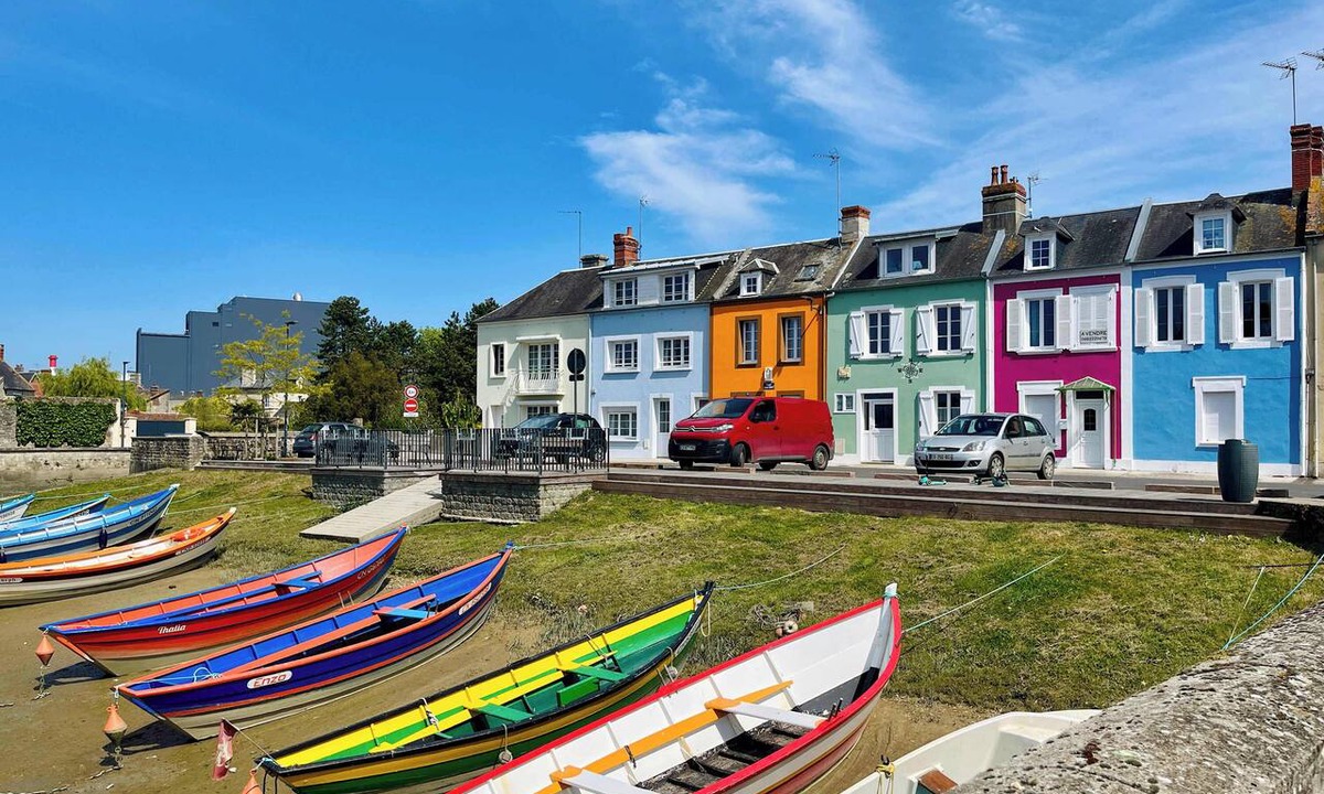 Isigny-sur-Mer House | La Maison Bleue, Authentic Fishermans House