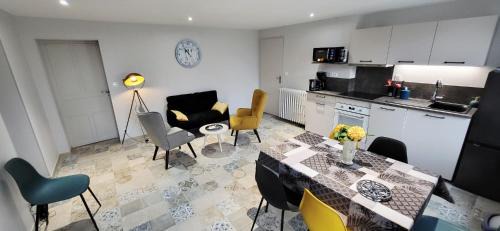 Nueil-sous-Faye House | LA MAISON De ROSE