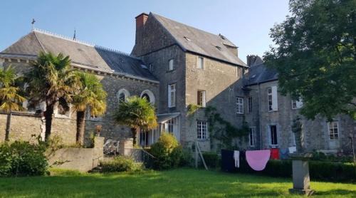 Coutances House | La Miséricorde-Deluxe room with kids room