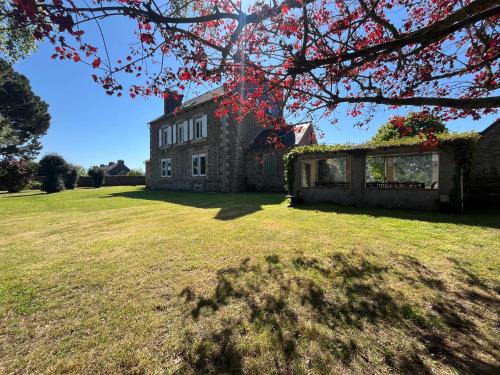 Etables-sur-Mer House | La Périgode