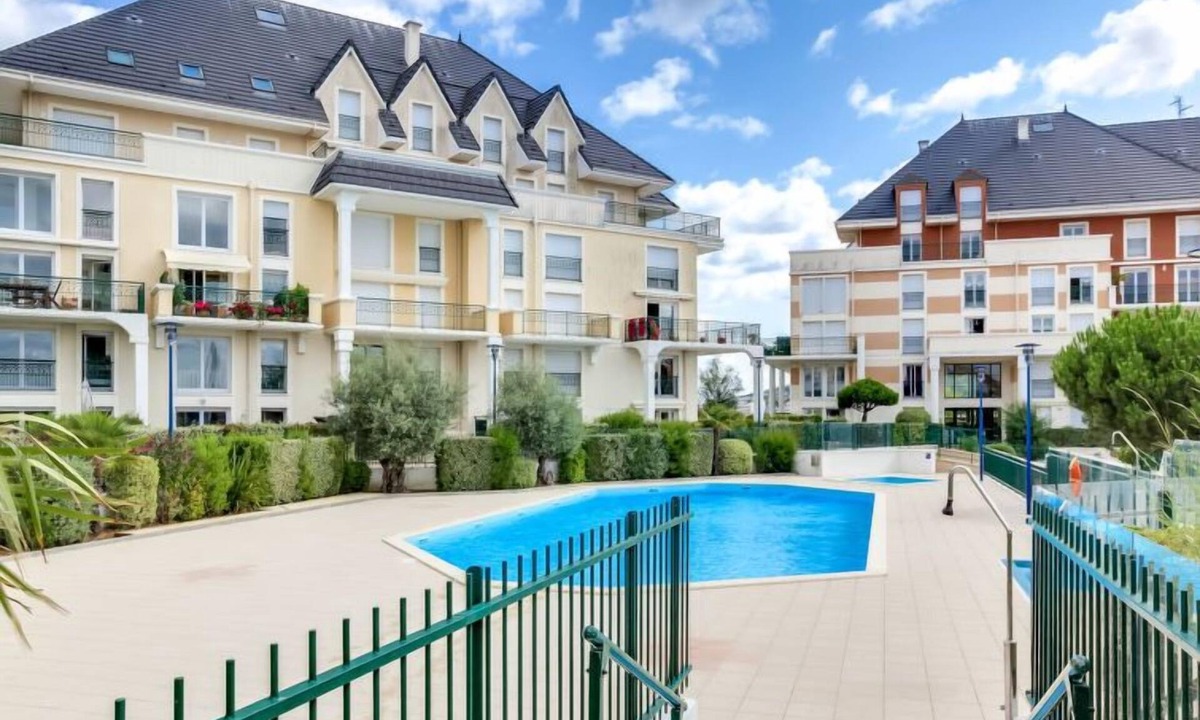 Port Guillaume Apartment | La Presqu'île by Interhome