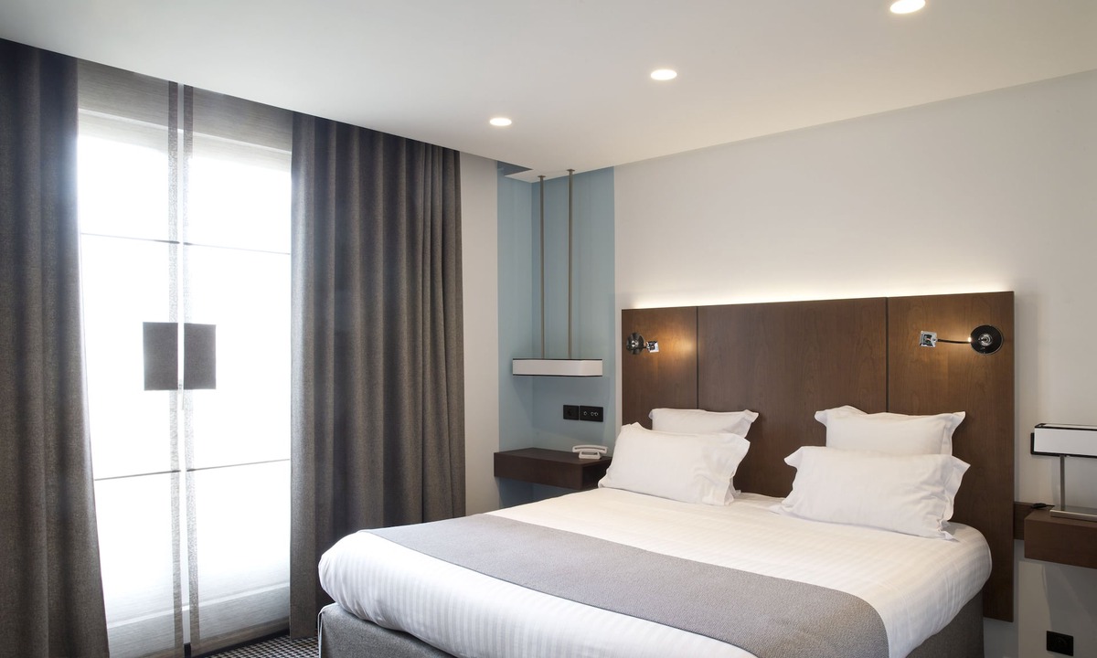 Centre Ville Hotel | La Pyramide Patrick Henriroux