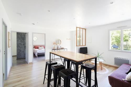 Cheix-en-Retz House | La Rapinette - 3 chambres, Wifi fibre, Balnéo et Jardin