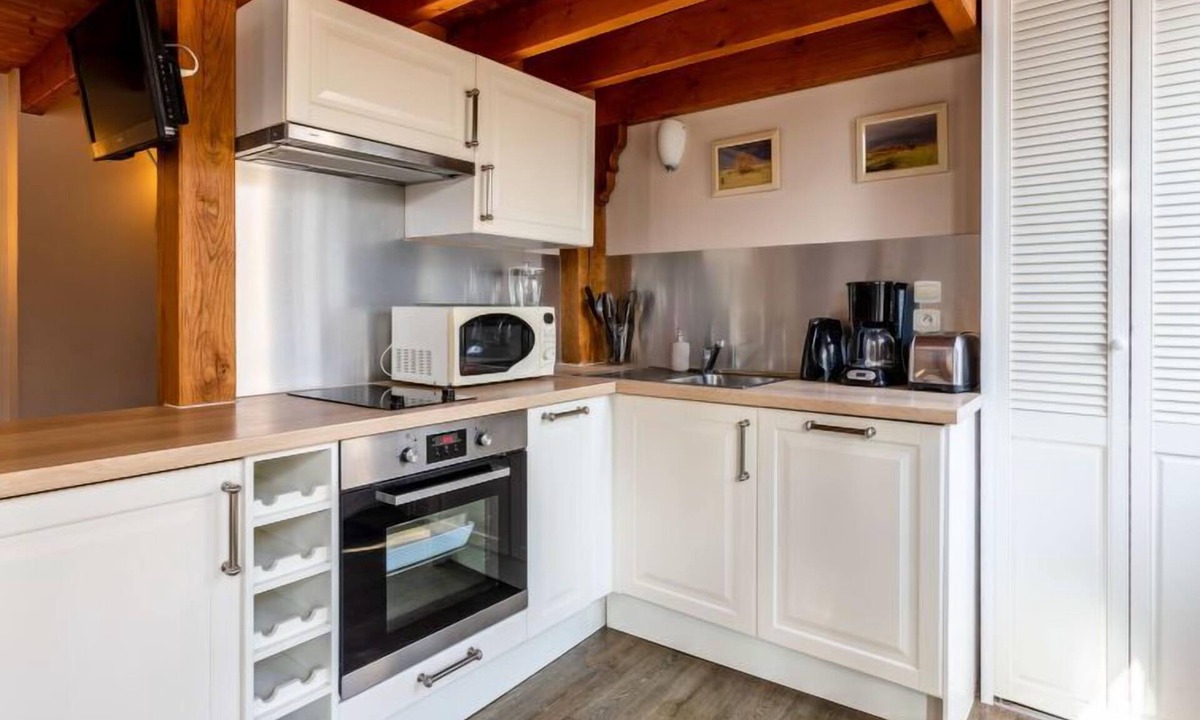 Beuvron-en-Auge House | La Roseraie by Interhome