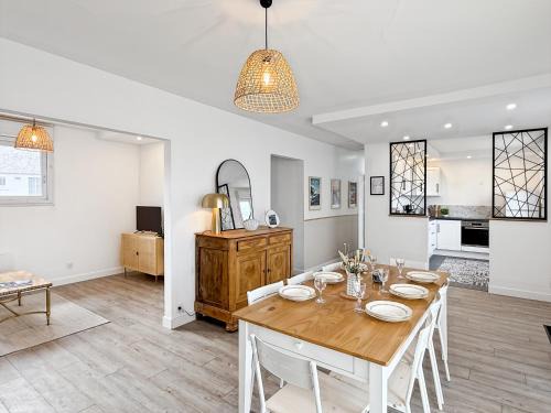 Saint-Cast-le-Guildo Villa | La Villa Émeraude - Jardin & Plages à 900m