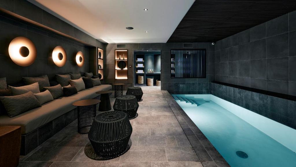 Saint-Lambert Hotel | Le Bellune Paris