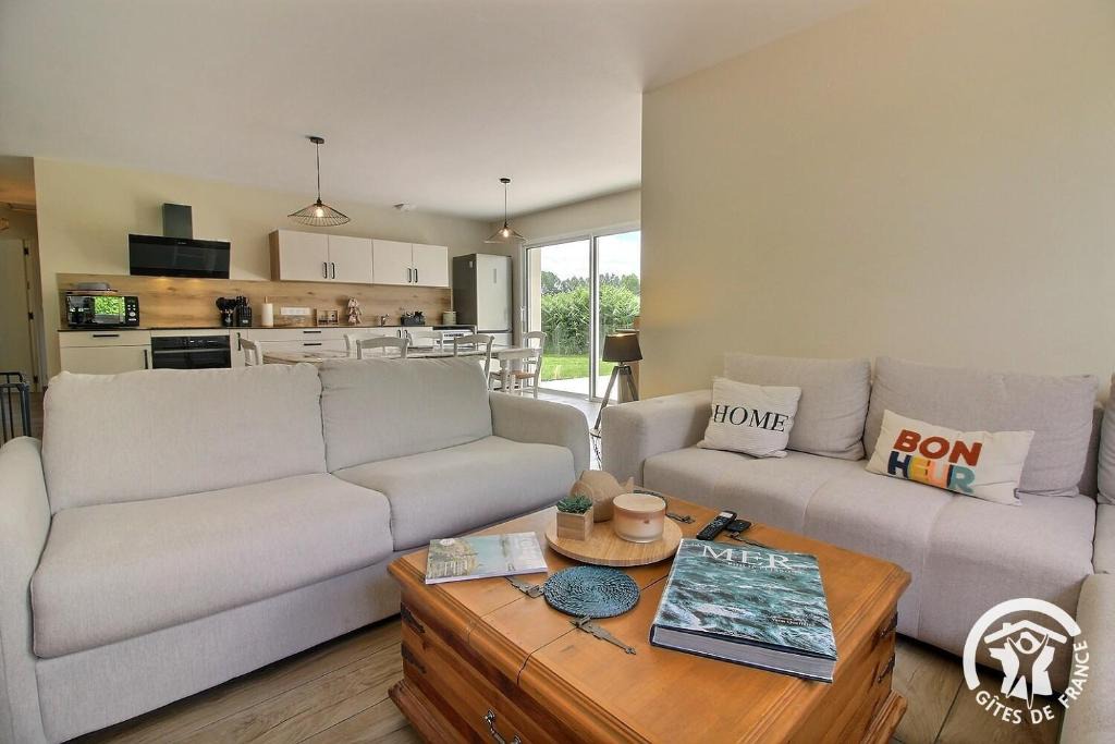 Plourhan House | Le clos es rio