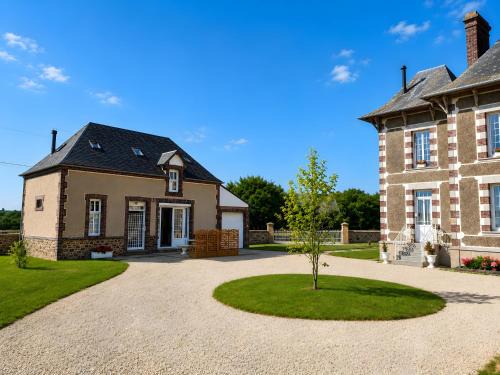 Le Molay-Littry House | Le Domaine de la Maison Neuve