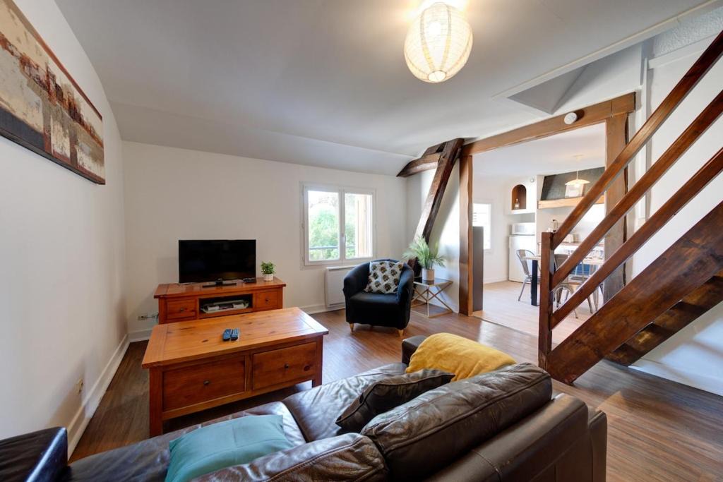 Saint-Avertin Apartment | Le Duplex- À 10 min de Tours - Proche parc Expo
