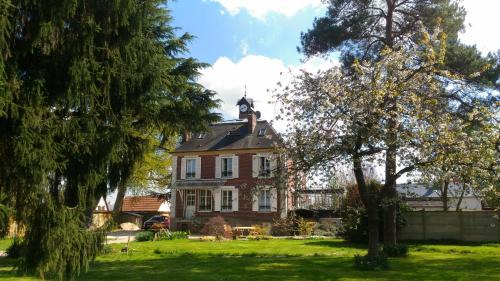 Saint-Marcel Bed & Breakfast | Le Jardin Des Erables