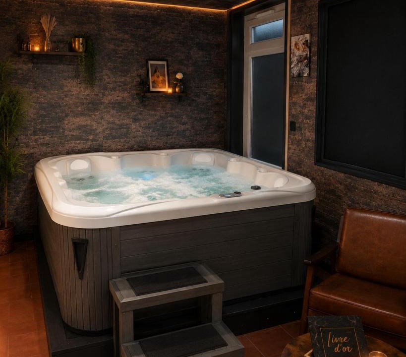 Glos Villa | Le Petit Nid, Suite romantique avec Spa XXL et Cinéma privé