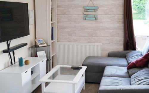 Chartres House | Le Petit Orme