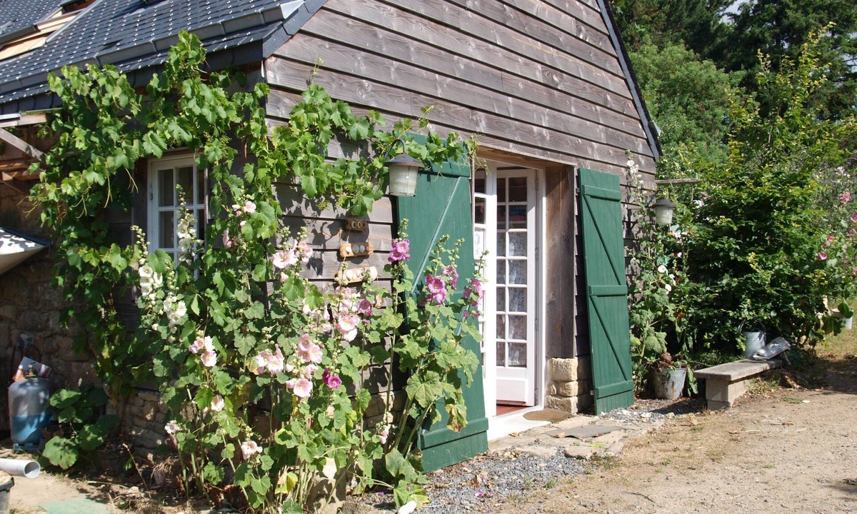 Plouhinec House | Le Petit Poisson Vert | Pretty ecolo-gîte near the sea