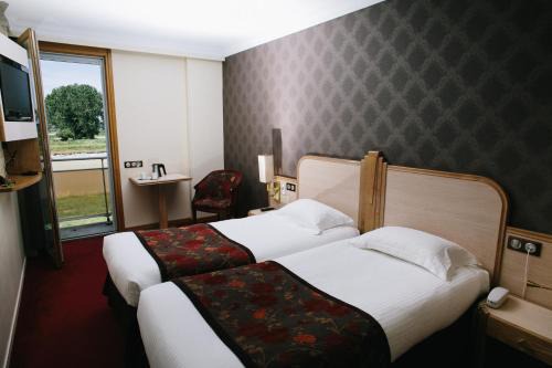 Le Mont-Saint-Michel Hotel | Le Relais Du Roy