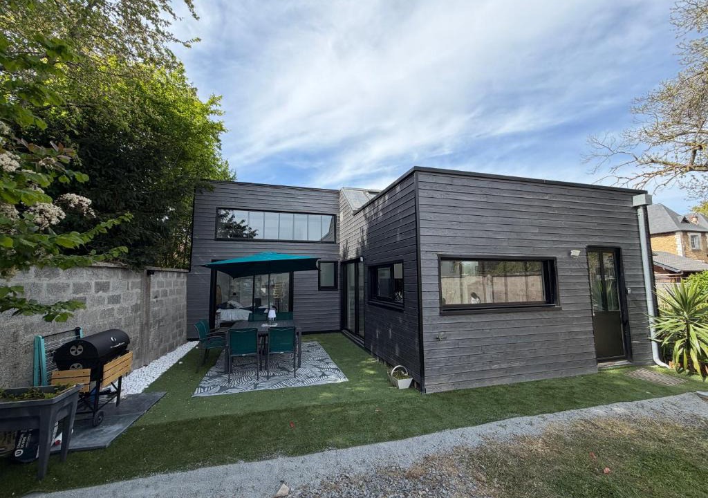 Benouville House | Le rivage 44