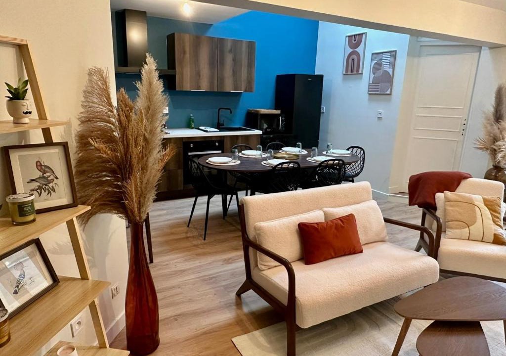 Miroir - Batignolles Apartment | Les Cyclades - Gare - 6 pers
