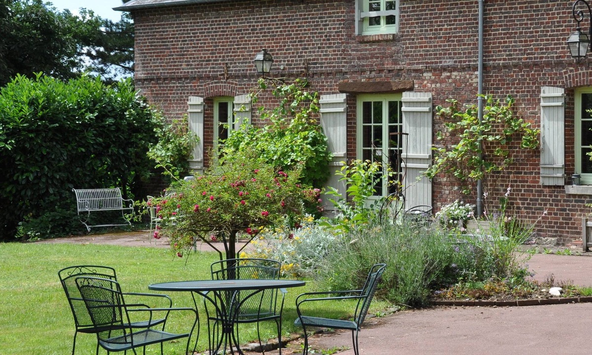 Hericourt-sur-Therain House | Les Jardins de Beauve