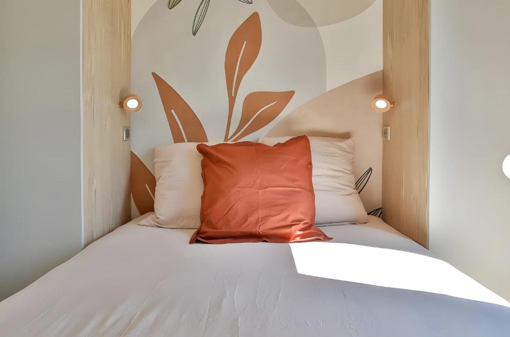 Saint-Laurent-sur-Mer Apartment | Les Jardins de l'écume