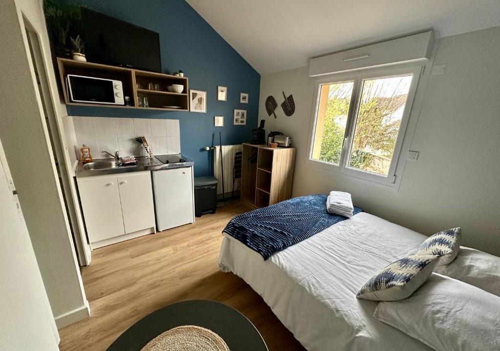 Miroir - Batignolles Apartment | Les Lilas - Gare - Centre - 2 Personnes