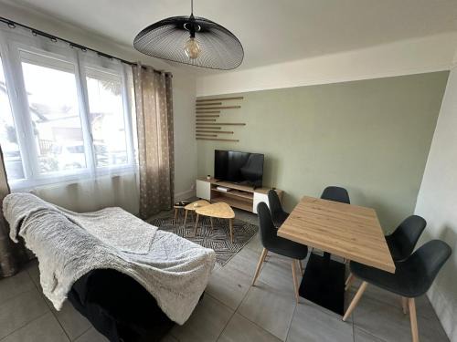 Pin - Vert Galant Apartment | LES PINS - 24 Heures du Mans