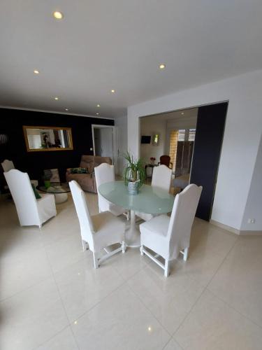 Saint-Pair-sur-Mer Bed & Breakfast | Les Suites de Véronique, chez Véronique Olive