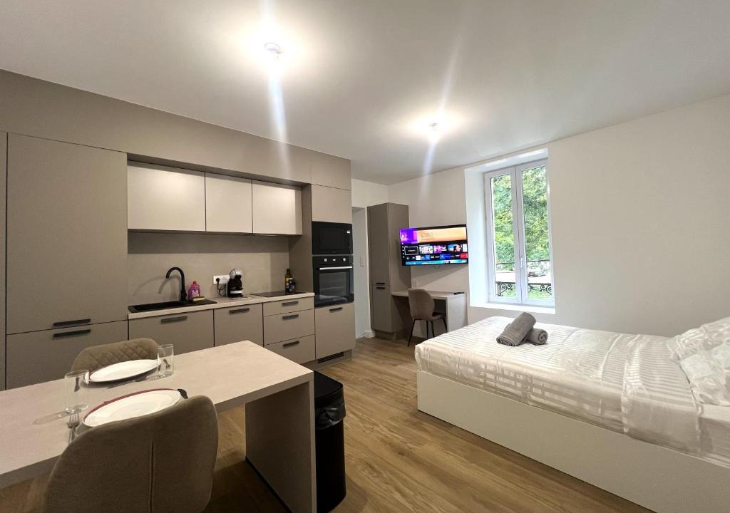Pontivy Apartment | LOCAPONDI 6 - L'Écrin de Lumière