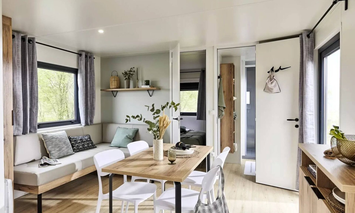 Balleroy House | Lodge 77 Comfort Plus Mobile Home, 2 bedrooms - 30 m² + semi-covered terrace, sleeps 4