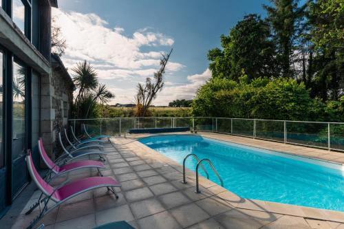 Minihy-Treguier Hotel | LOGIS Hôtel Kastell Dinec'h