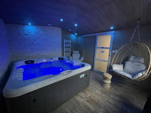 Landisacq Villa | Love room le temps d'un plaisir