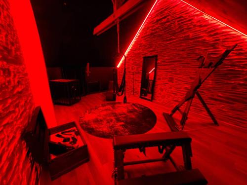 Glenac House | Love Room - Spa - Sauna - Jacuzzi - Secret Room