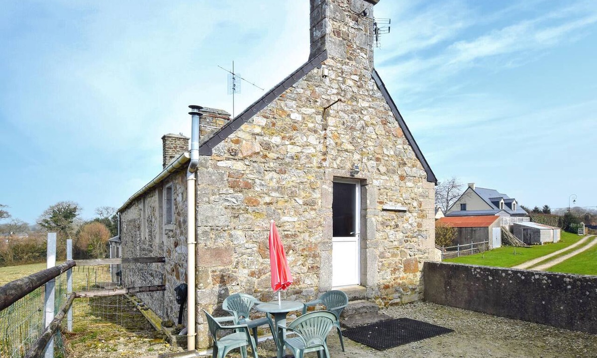 Saint-Christophe-du-Foc Apartment | Lovely apartment in Saint-Christophe-du-Fo