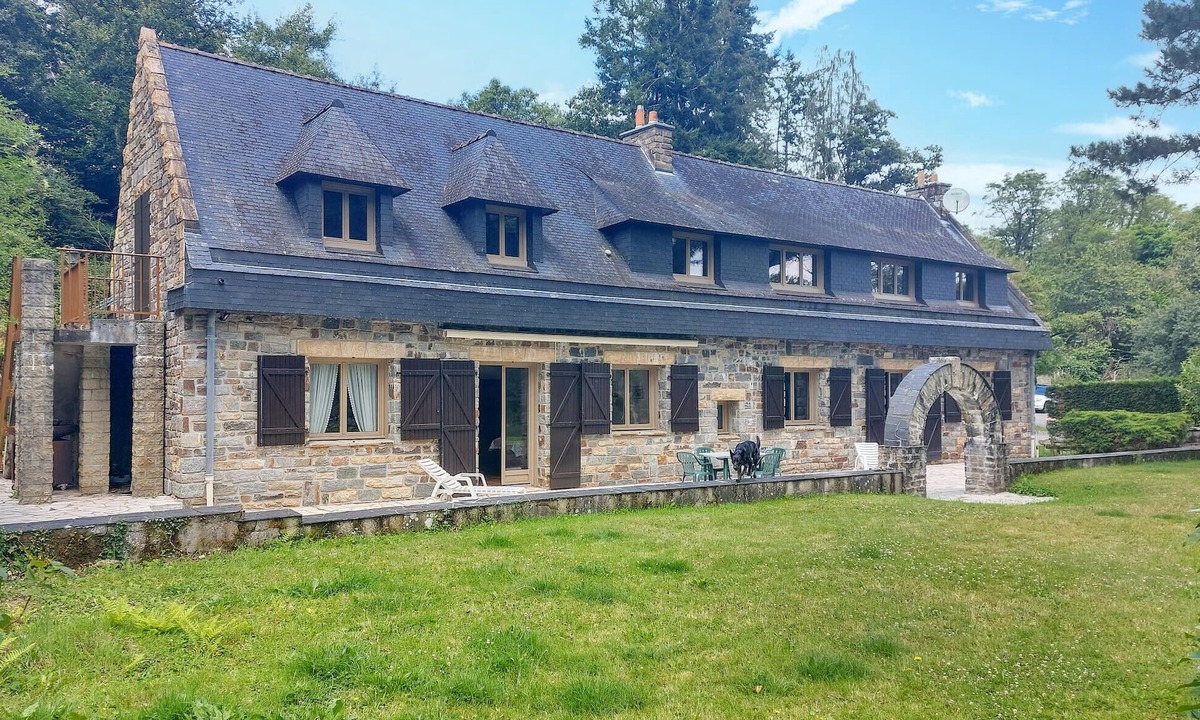 Saint-Thurien House | Lovely home in Saint-Thurien with WiFi