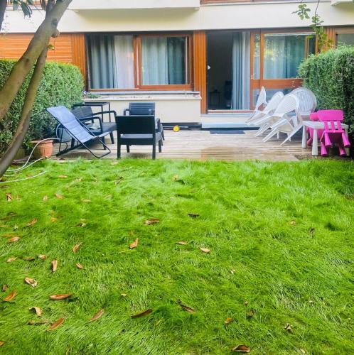 Le Chesnay Apartment | Lovely studio 35 m2 with garden. 2/4 people