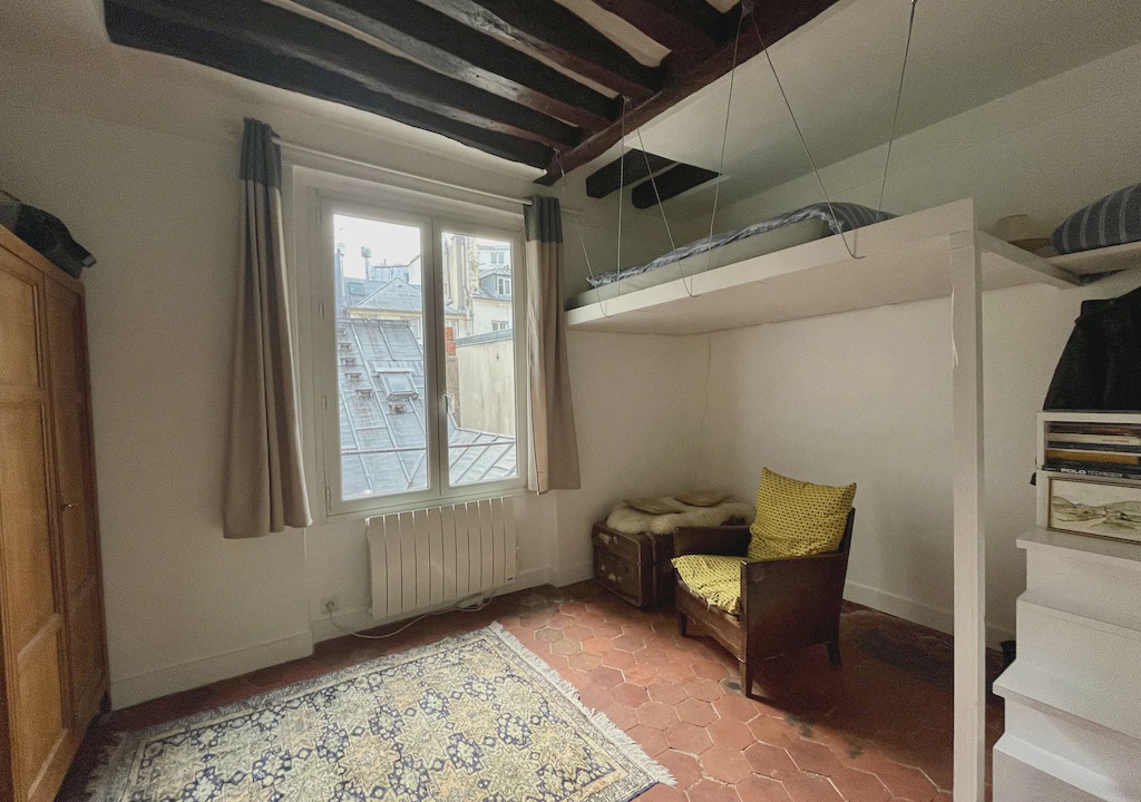 Strasbourg -Saint-Denis Apartment | Lovely studio in old central Paris