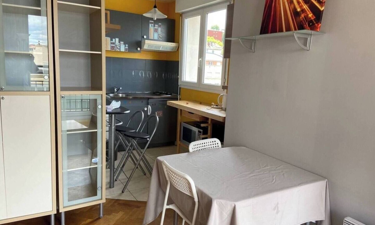 Meudon Apartment | Lovely studio overlooking Paris Eiffel Tower