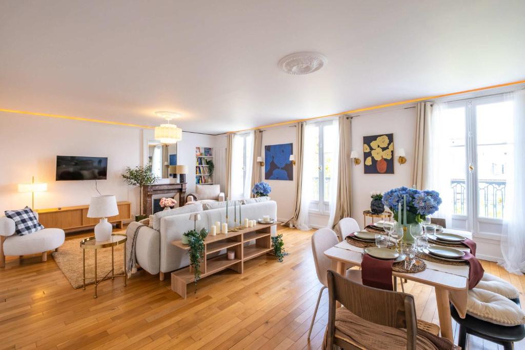 Archives Apartment | Luxury Apartment in Le Marais 120m2