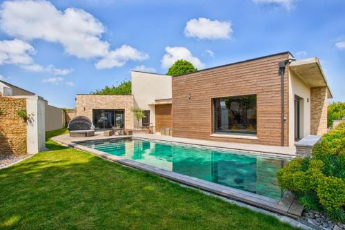 Bieville-Beuville Villa | Luxury Villa Orion with heated Pool, Billard