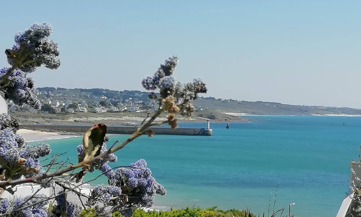 Esquibien House | Magnificent house with exceptional sea view.