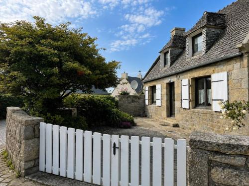 Pleumeur-Bodou House | Maison bretonne au centre du village - 4 pers. - FR-1-542-81