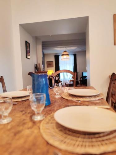 Dinan House | Maison chic du Jerzual